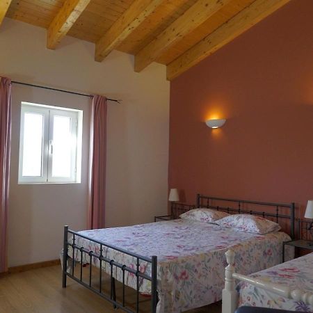 Bed and Breakfast Madrugada Евора Екстер'єр фото